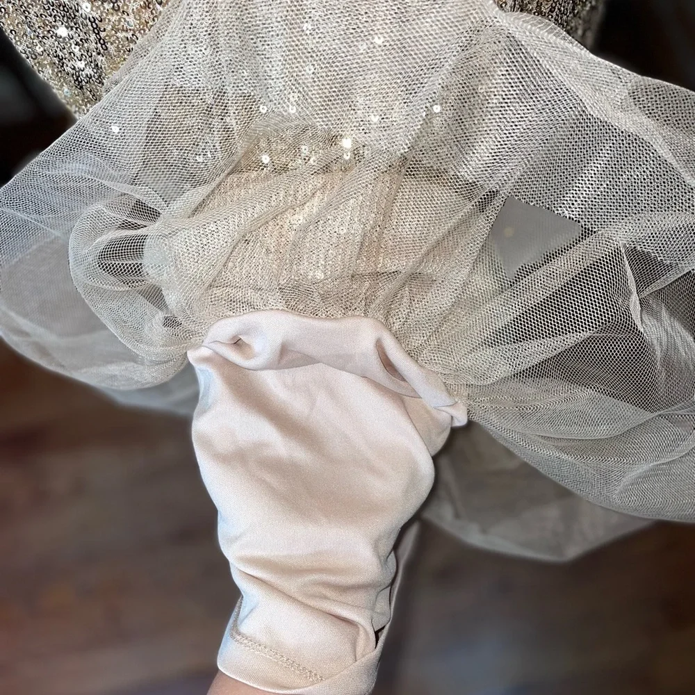 Gold Sequin Dress Formal Sleeveless V-Neck Party Dress with Ruffle Balloon Hem - Picture 7 of 9